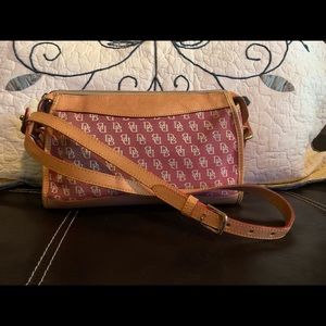 Vintage Dooney & Bourke Crossbody